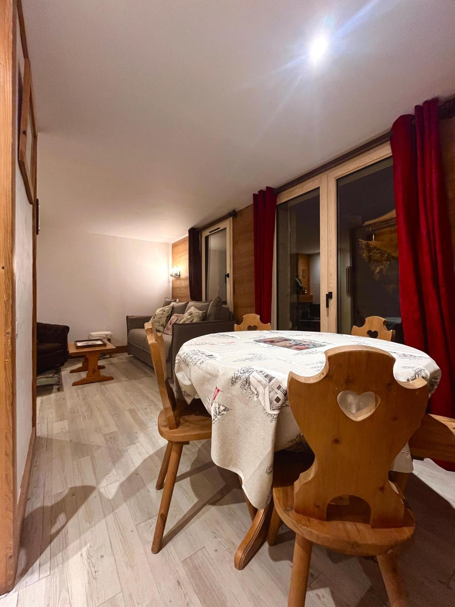 Grand Chalet - Appartement 5Pax Au Pied Des Pistes - Parking - Skiroom - Cheminee Decorative- Balcons Tignes Exterior photo